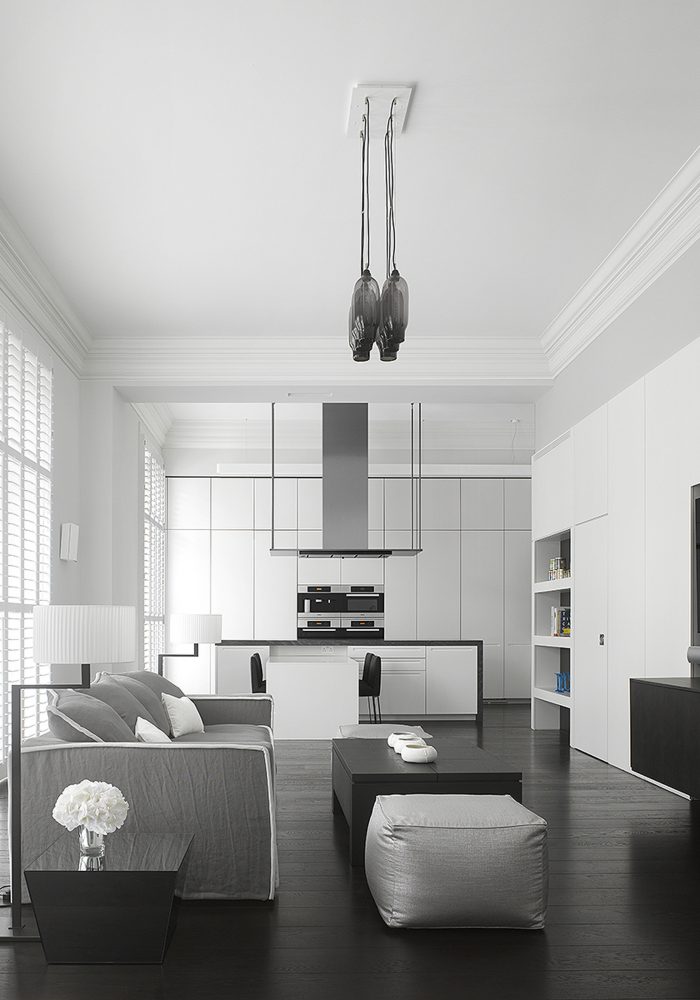 Former Embassy Kensington kit 26