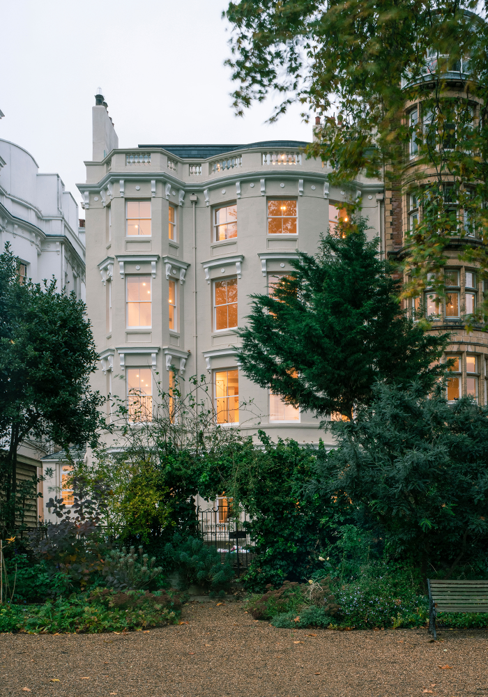 Shows an exterior view of the Notting Hill Townhouse